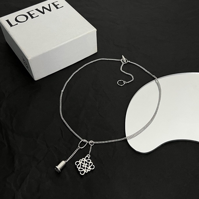 Loewe necklace 01lyw11